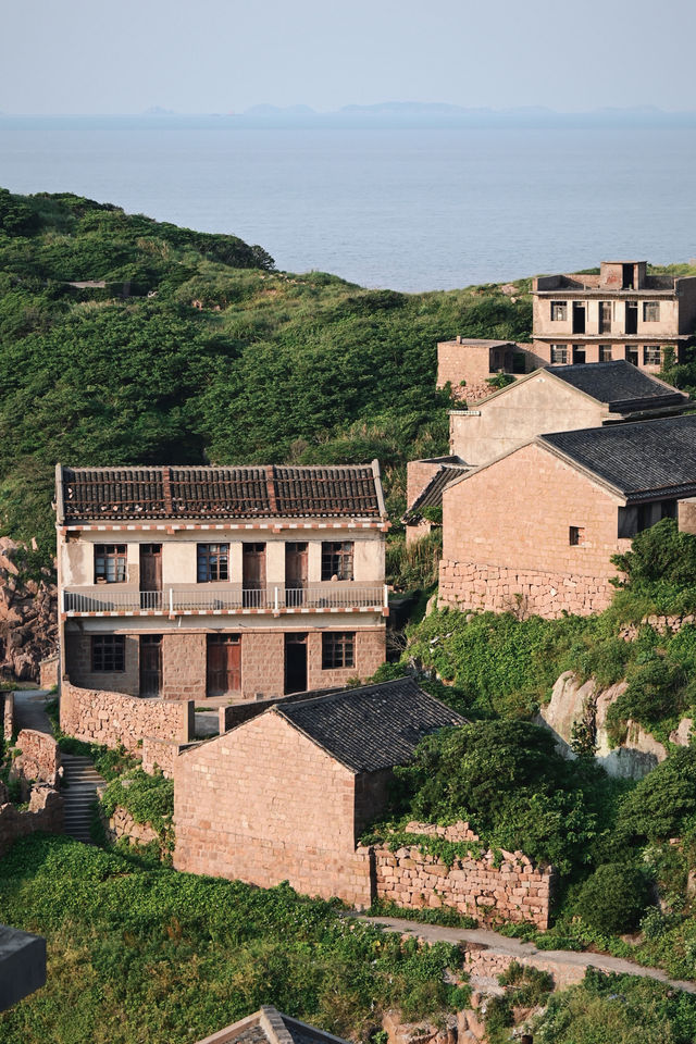 我搵到一座喺地圖邊緣嘅海島流放自己