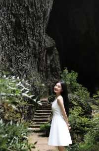 懸崖佛國！天台明岩古寺：在千年洞穴中觸摸時間的禪意
