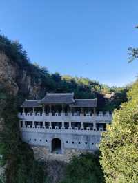 抱犢古寨：懸崖上的千年古村落 山巔烽火台俯瞰雲海！ 必去理由 懸崖古寨！中原第一險！ 
