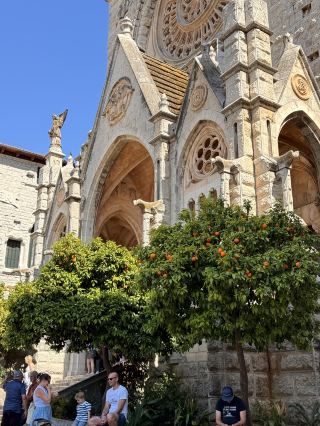 Soller | Mallorca's century-old orange fragrance and the romance of vintage railways
