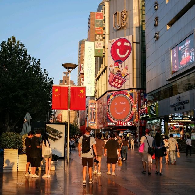 Shanghai Guide – Where Tradition Meets Tomorrow 🌆✨
