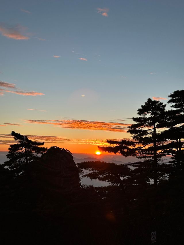 黃山5天4晚保姆級攻略人均1500玩轉徽派仙境 黃山5天4晚保姆級攻略人均1500玩轉徽派仙境