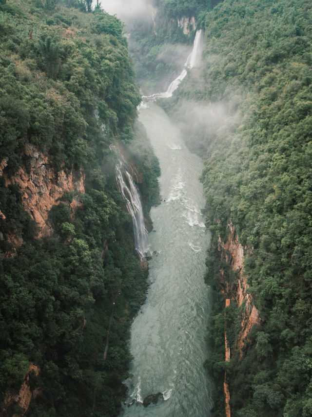 地球最美裂縫！喀斯特地貌封神之作！貴州你深藏不露啊