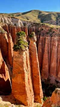 乘熱氣球掠奇岩，探洞穴秘境，赴一場仙境之約