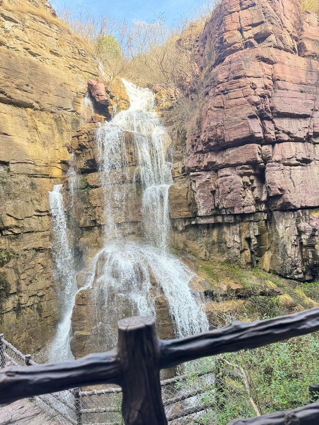 紅石峽｜闖入14億年前的赤色畫卷 美到窒息！