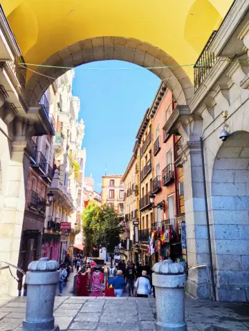 Madrid must-visit! Puerta del Sol is stunning!
