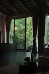 三清山懶人福音！5分鐘到索道，在120㎡房裡