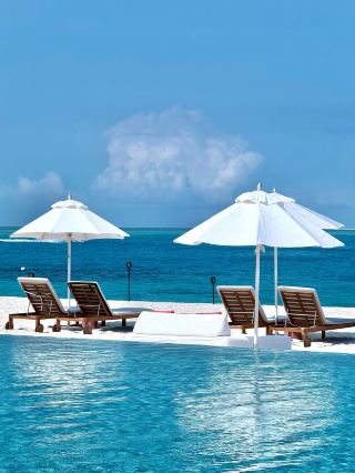 Wonderful Weather and Fabulous Service
