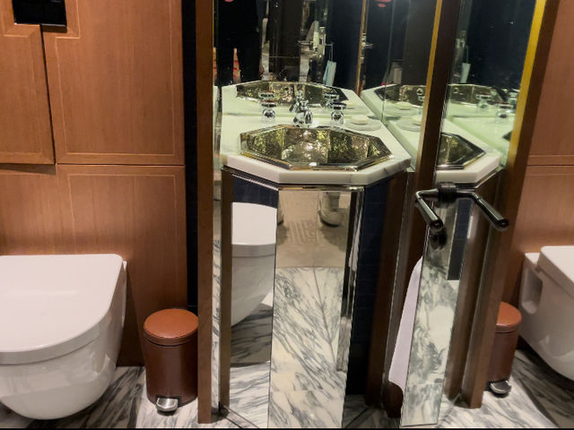 入住Jeannie 同款酒店Rosewood 11k/晚