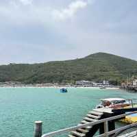 เที่ยวทะเลสวยๆ หาดตาแหวน เกาะล้าน