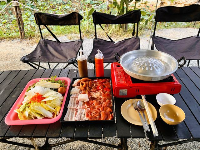 ร้านนั่งชิลพัทยา ฟังเพลงสุดฟิน หมูกระทะสุดแซ่บ