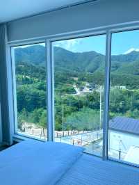 마운틴뷰와 함께한 야외수영장은 물개를 위한곳 🦭🏔️