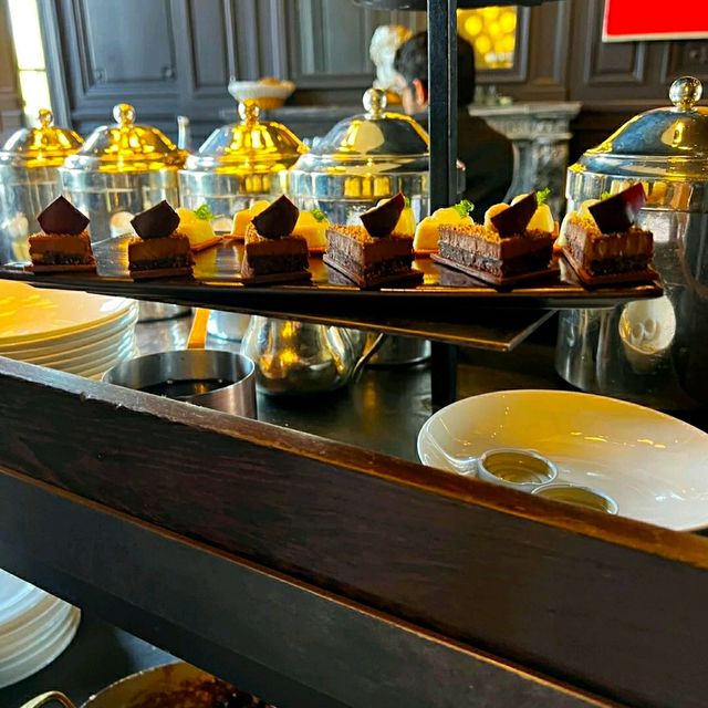 MICHELIN STAR RESTAURANT IN PARIS!