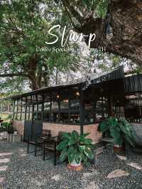 Slurp coffee specialist คาเฟ่ริมแม่น้ำ
