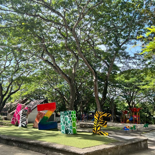 Khao Kheow open Zoo 