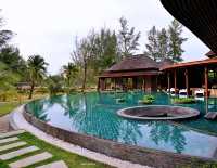 Apsara Beachfront Resort & Villa