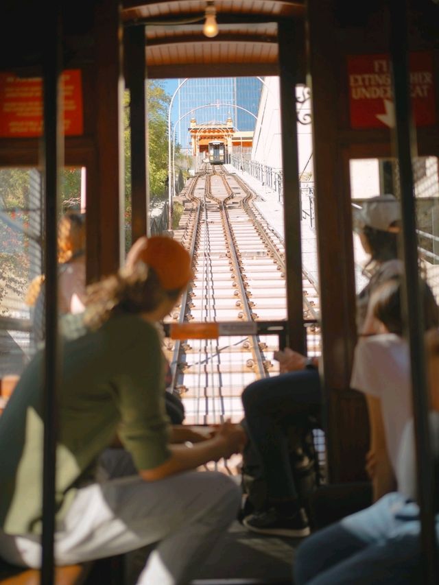 라라랜드 명소 엔젤스 플라이트 🚊