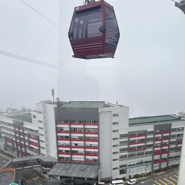 乘搭纜車到雲頂高原第一大酒店