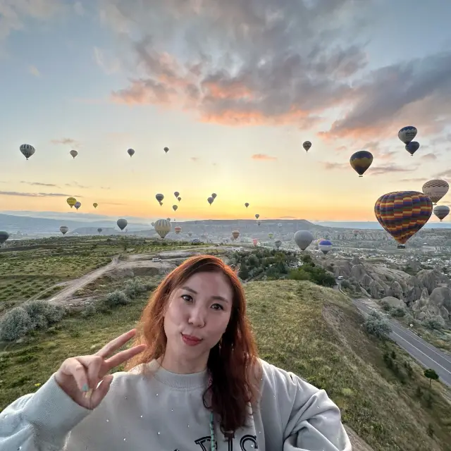 Ate they even real? Hot air balloon 🎈 