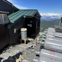 【山梨】頂上まであと少し！北岳肩の小屋