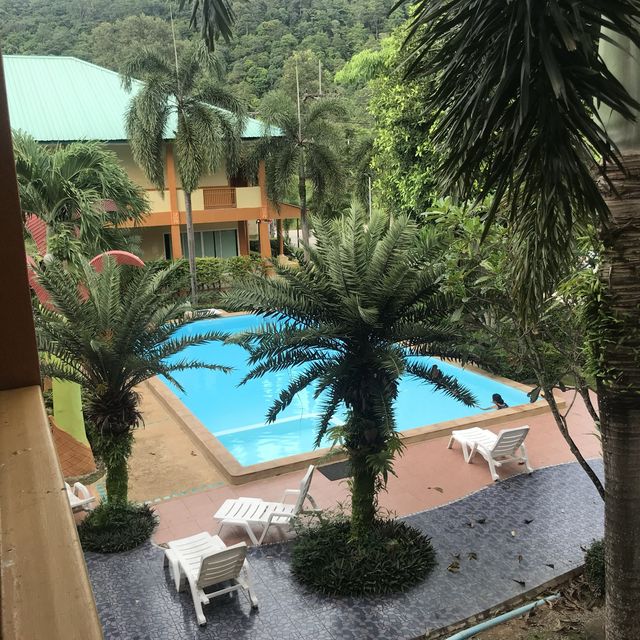 Coconut Beach Resort เกาะช้าง
