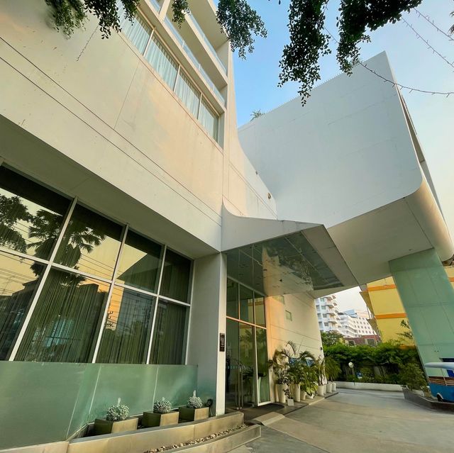 Hotel Baraquda Pattaya - MGallery