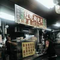 台北必行夜市之一 -華西街夜市