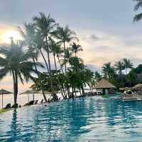 KC Grande Resort สระว่ายน้ำสวยติดทะเล@เกาะช้าง