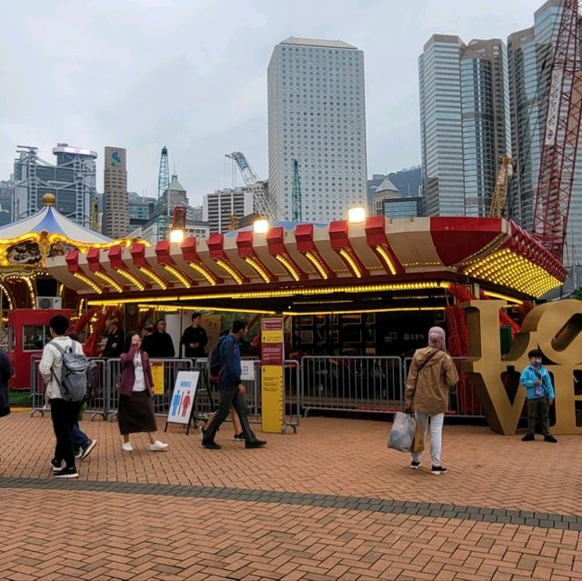 摩天輪是香港必去的景點之一