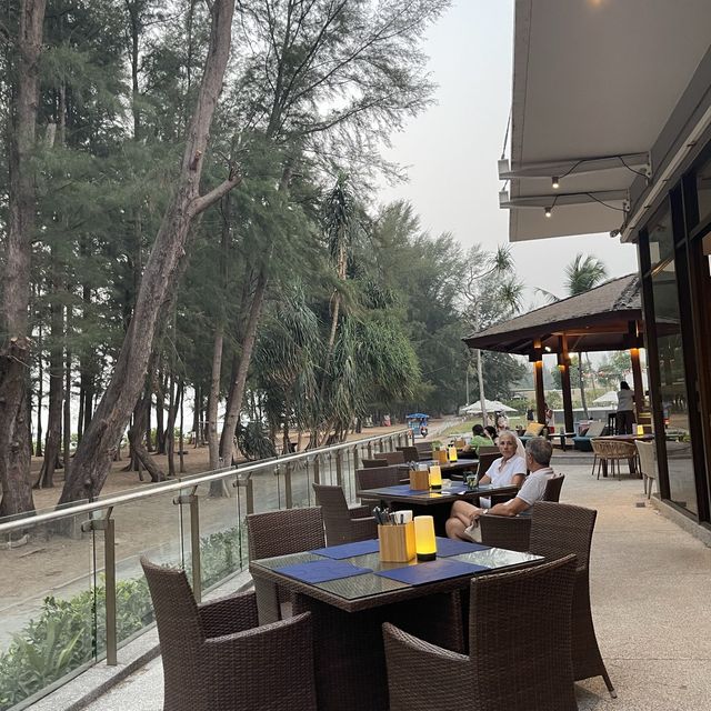 สแปลช บีช รีอสร์ท ไม้ขาว ภูเก็ต