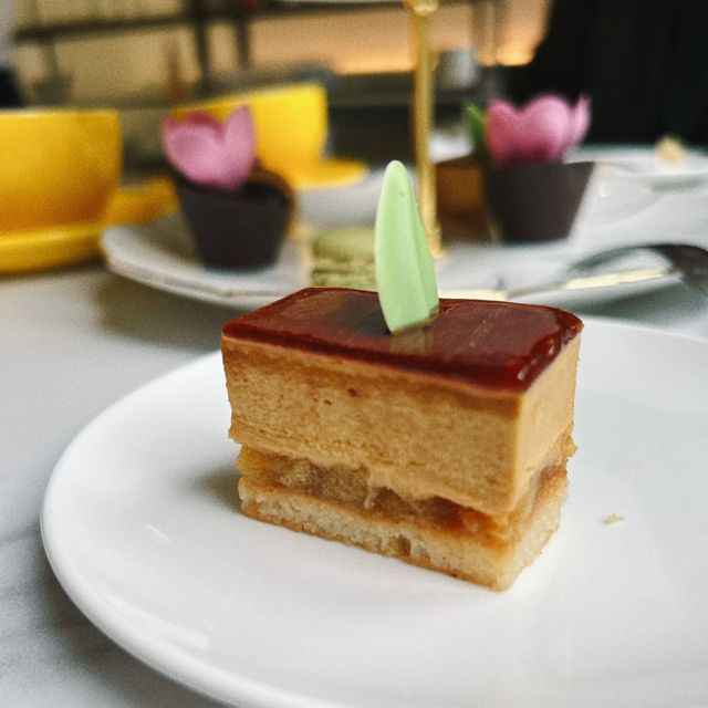 下午茶就是要這樣！💕金鐘湖邊瀑布歎三層架🍰