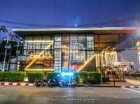 ร้านนั่งชิลล์ ในตึกสไตล์เหมืองแร่สุดหรูในภูเก็ต