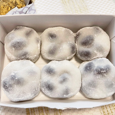 塩大福　 神戸ハーバーランド】午前には完売する幻の塩大福 | Trip.com 神戸