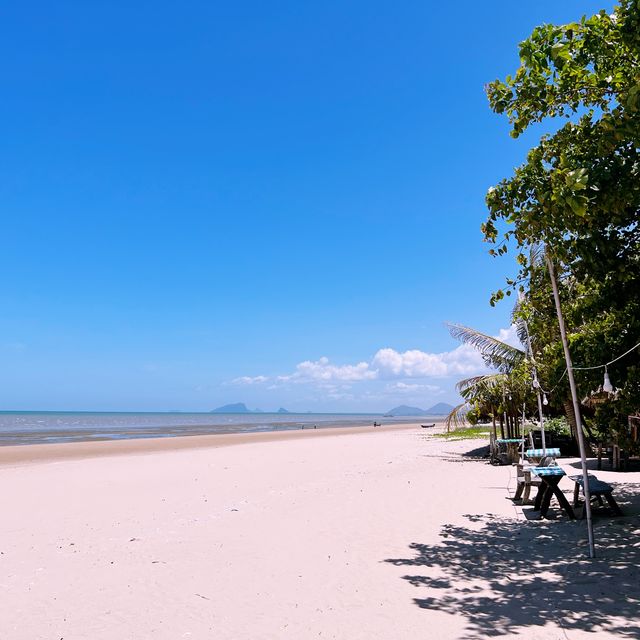 ชายหาดบ่อนอก ประจวบคีรีขันธ์