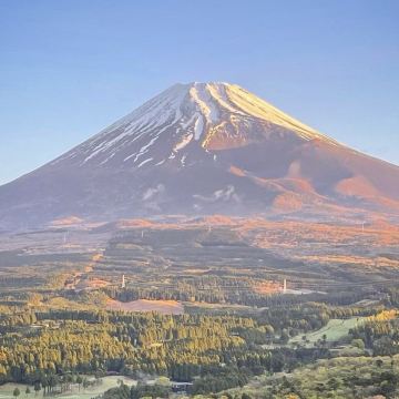 自然が作った日本のランドマーク富士山の美しさ🏔️ | Trip.com 富士吉田