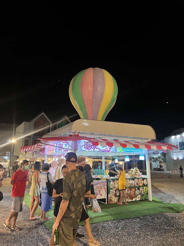 กินเพลิน สตรีทฟู้ดที่ตลาดอ่าวนาง แลนด์มาร์ค กระบี่