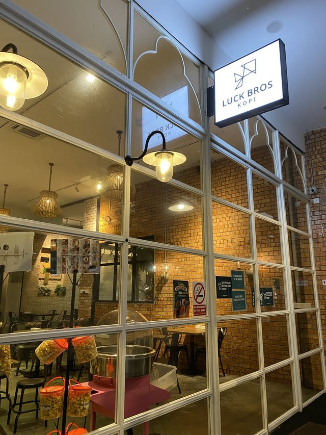 Hidden cafe in Kota Damansara! 