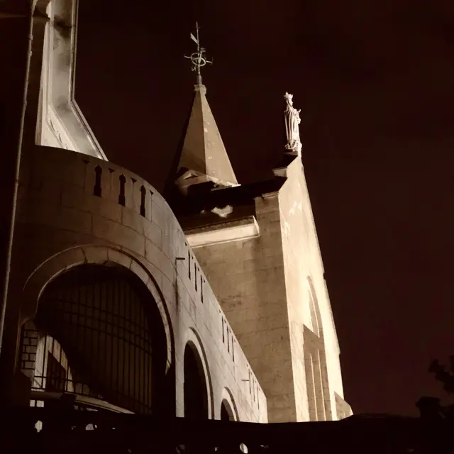 Penha Church at night 