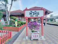 เดินเที่ยวแบบชิคๆที่สถานีรถไฟหัวหิน🚂🛤️