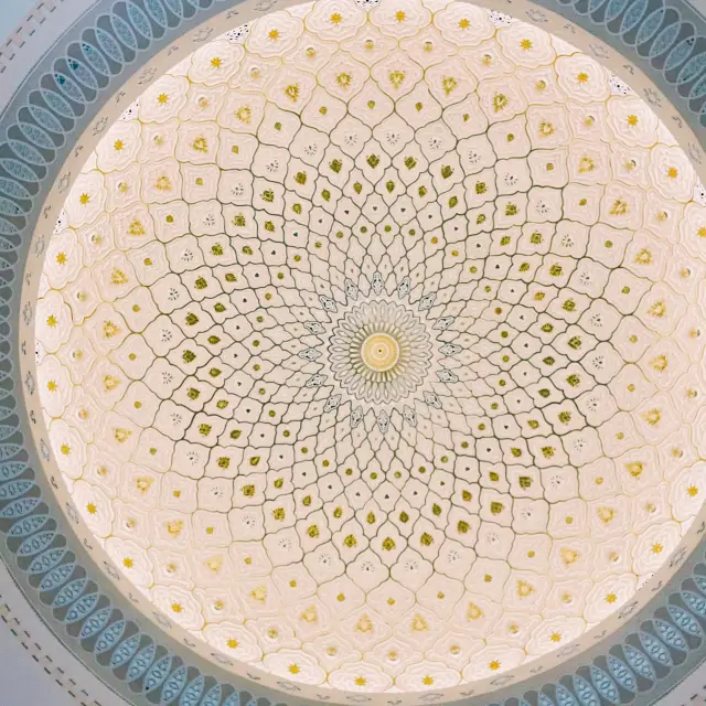 【マレーシア🇲🇾/ゴージャスな工芸品が並ぶ💎美しいイスラム建築の博物館】