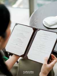 Afternoon Tea บนชั้น30 ของโรงแรมสุดหรูใจกลางเมือง