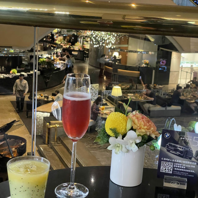 루프탑 수영장이 있는 타이베이 럭셔리 호텔 Regent Taipei Hotel 추천!