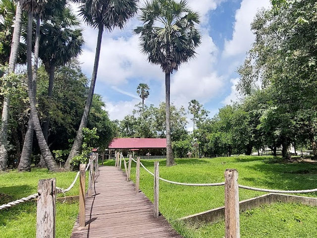 Choeung Ek Genocidal Center