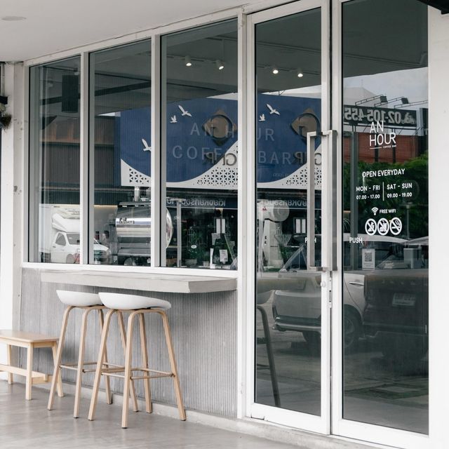 An hour Coffee bar⏱🪟☕ 