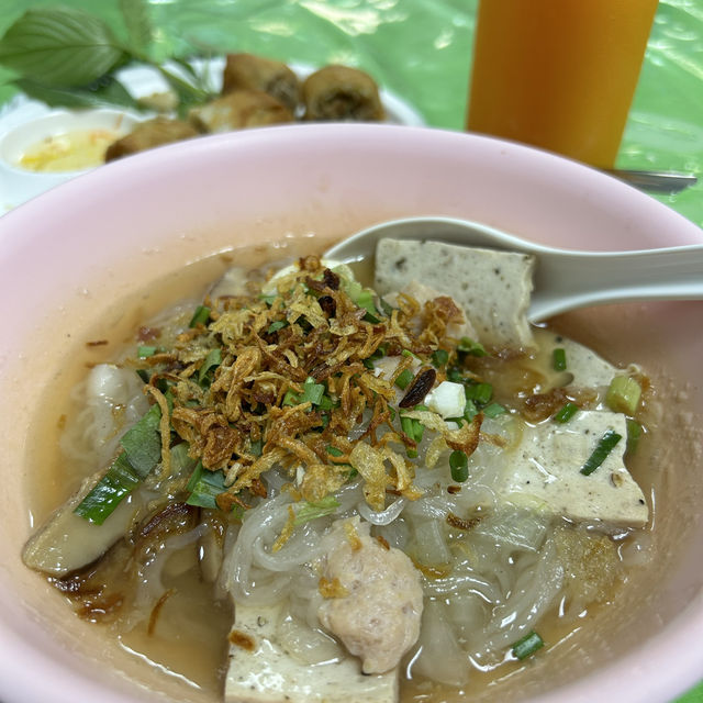🍜คุณแดง ก๋วยจั๊บญวน ถนนพระอาทิตย์ 🤤