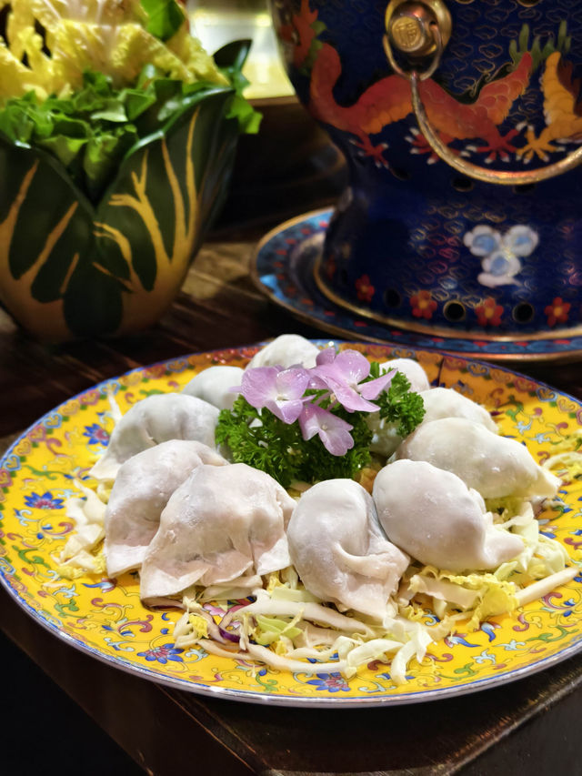 北角宮廷式火鍋，必點花膠雞湯