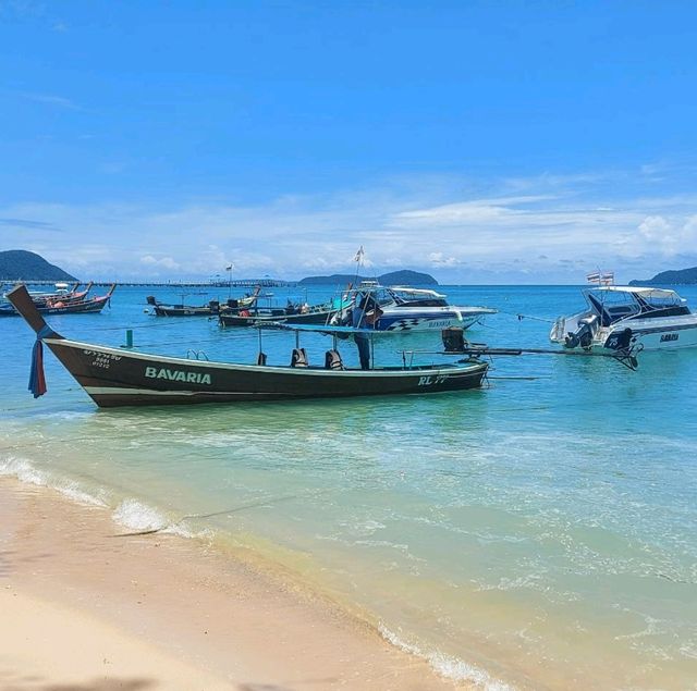 เที่ยวหาดราไวย์ ภูเก็ต