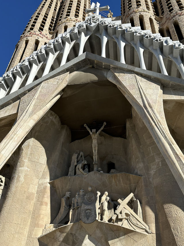 スペイン旅行【バルセロナ🇪🇸圧巻のサグラダファミリア 】