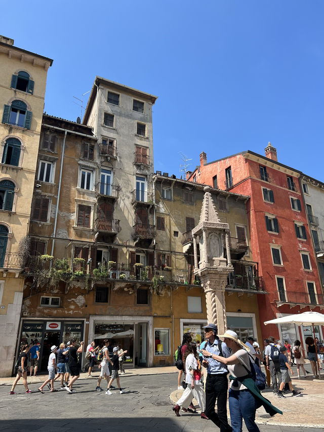 Juliet Balcony and Surrounding Streets of Verona 🇮🇹