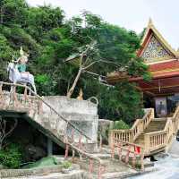 วัดถ้ำเขาเต่า...วัดงามใกล้ชิดธรรมชาติที่หัวหิน